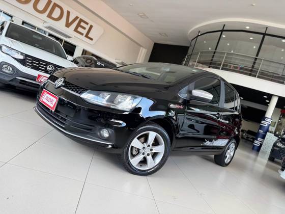 VOLKSWAGEN FOX 1.6 MI ROCK IN RIO 8V FLEX 4P MANUAL VOLKSWAGEN FOX 1.6 MI ROCK IN RIO 8V FLEX 4P MANUAL